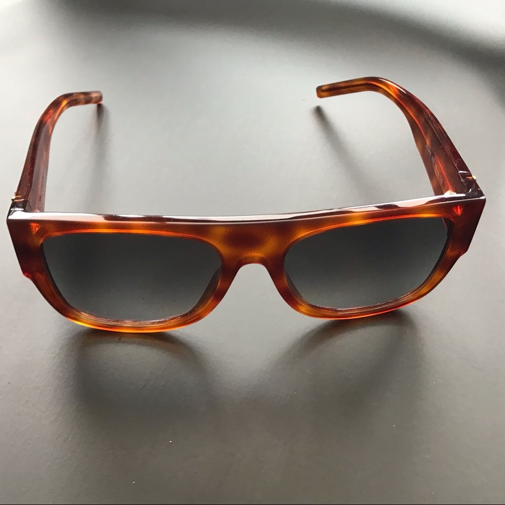YSL sunglasses flat top and logo on wide sides